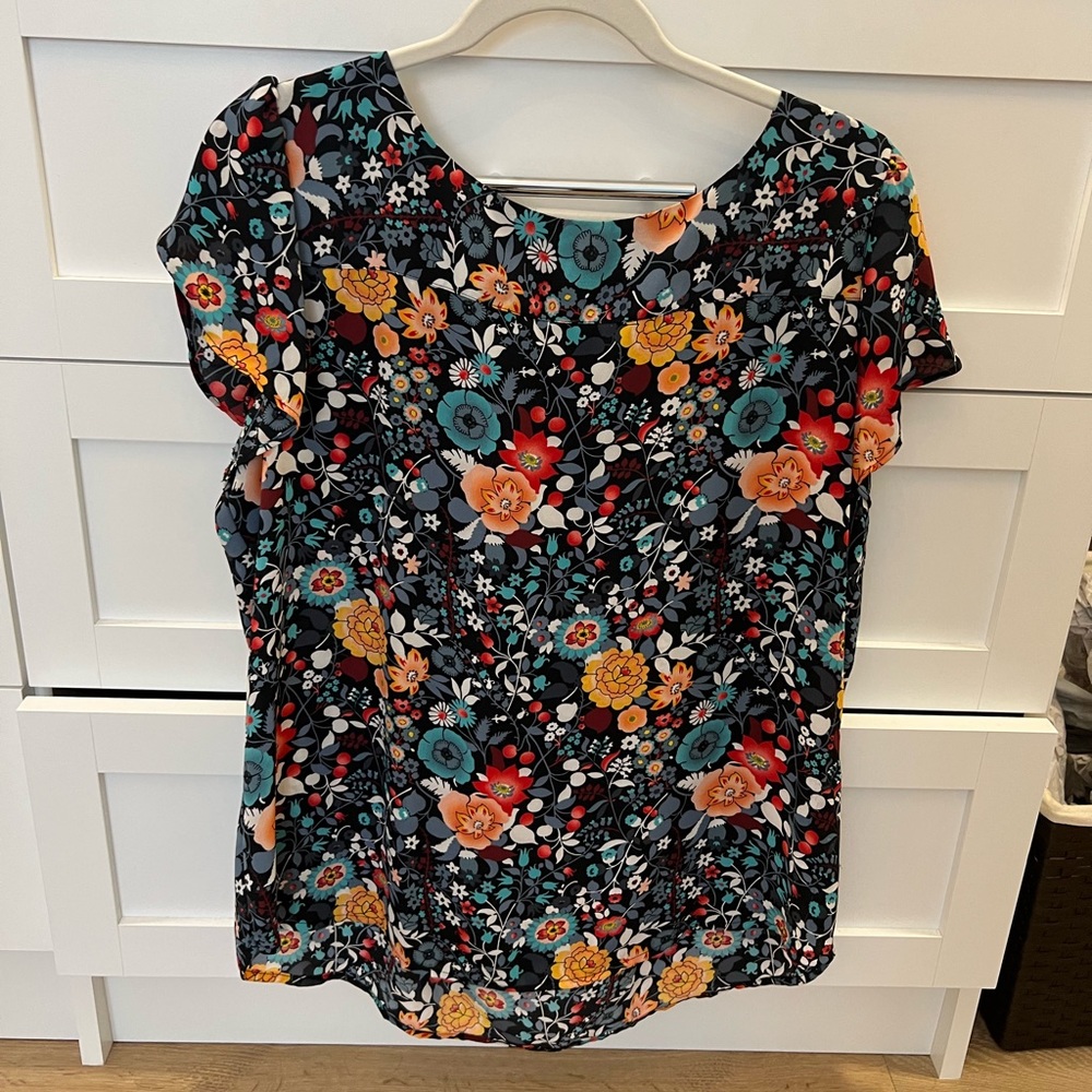 LOFT Short Sleeve Blouse